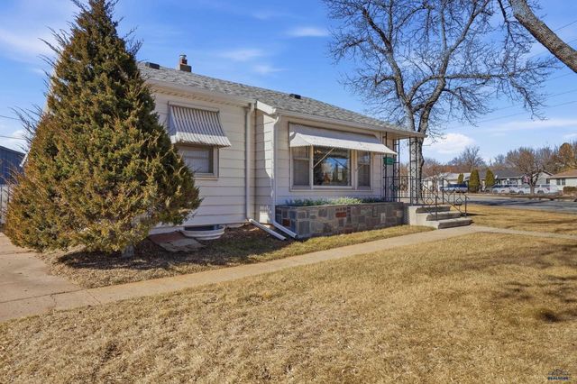101 42ND, Rapid City, SD 57702