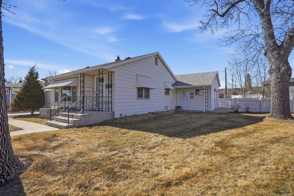 101 42ND, Rapid City, SD 57702