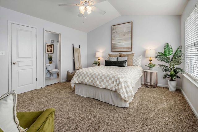 1725 Harvey Mitchell PKWY S 1328, College Station, TX 77840