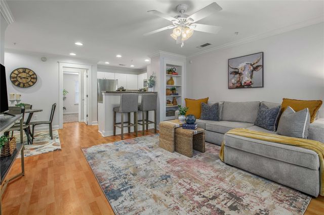 1725 Harvey Mitchell PKWY S 1328, College Station, TX 77840