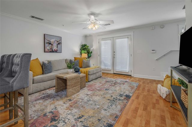 1725 Harvey Mitchell PKWY S 1328, College Station, TX 77840