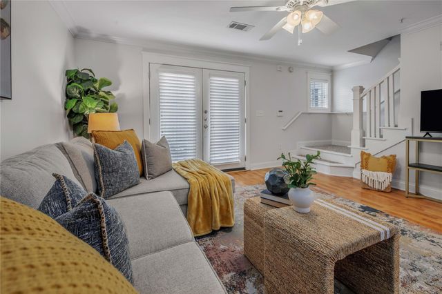 1725 Harvey Mitchell PKWY S 1328, College Station, TX 77840