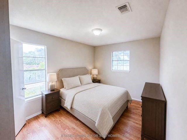 4513 S Meadows Street, Alvin, TX 77511