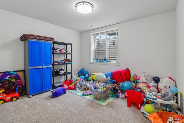 940 Roman Road, Waukee, IA 50263