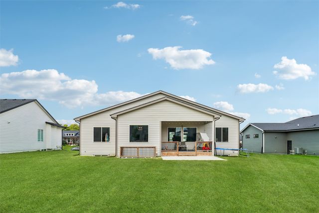 940 Roman Road, Waukee, IA 50263