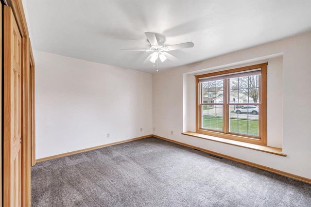 1145 TARA MARIE LANE, Green Bay, WI 54303