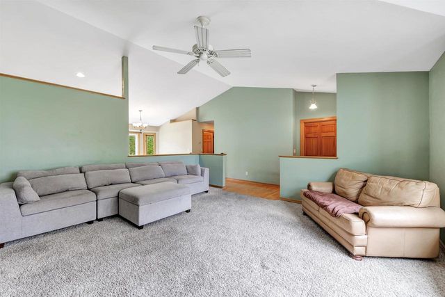 1145 TARA MARIE LANE, Green Bay, WI 54303