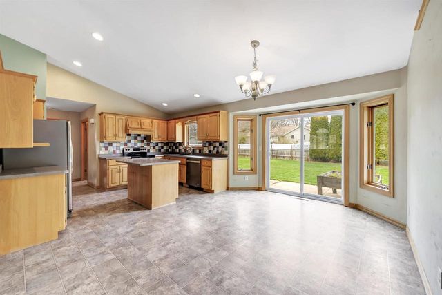 1145 TARA MARIE LANE, Green Bay, WI 54303