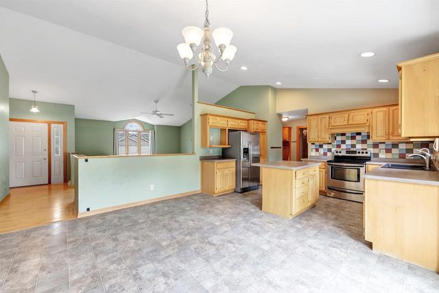 1145 TARA MARIE LANE, Green Bay, WI 54303