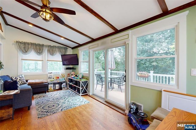 9 Nelson Place, Nutley, NJ 07110