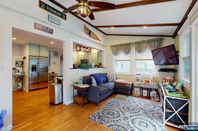 9 Nelson Place, Nutley, NJ 07110
