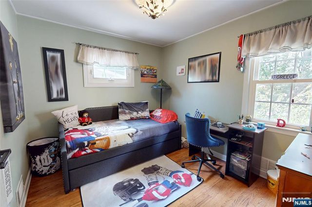 9 Nelson Place, Nutley, NJ 07110