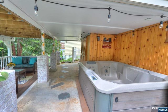9 Nelson Place, Nutley, NJ 07110