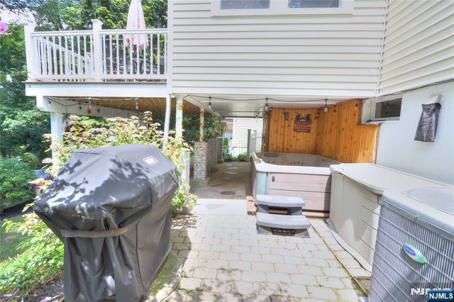 9 Nelson Place, Nutley, NJ 07110