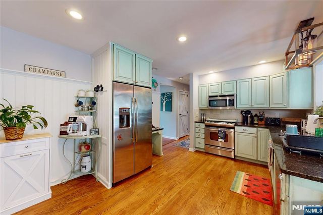 9 Nelson Place, Nutley, NJ 07110