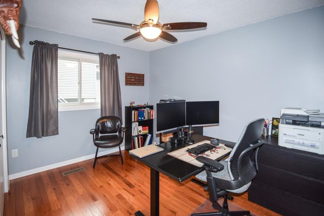 3012 Crescent Lane NW, Rochester, MN 55901