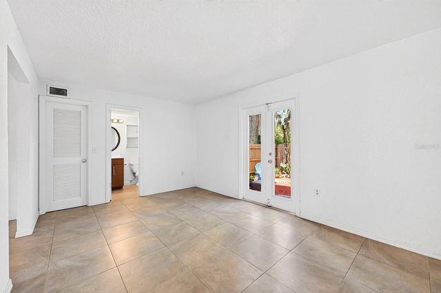 2423 E CENTRAL BOULEVARD 1, Orlando, FL 32803