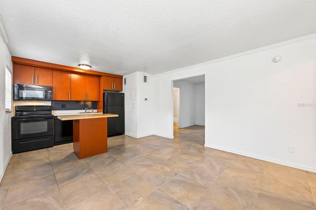 2423 E CENTRAL BOULEVARD 1, Orlando, FL 32803
