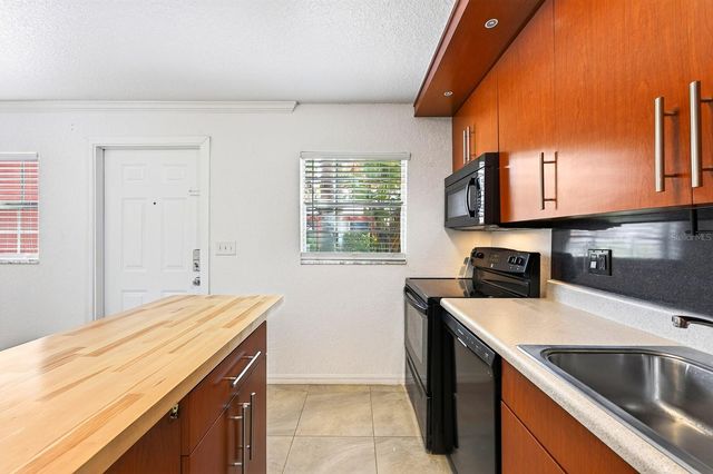 2423 E CENTRAL BOULEVARD 1, Orlando, FL 32803