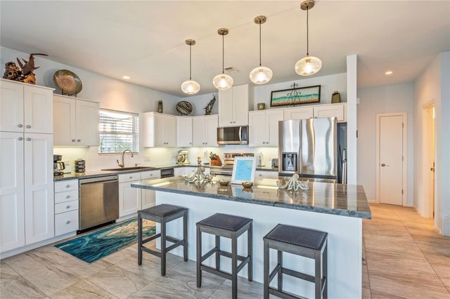 1617 Dick Bay Drive, Dickinson, TX 77539