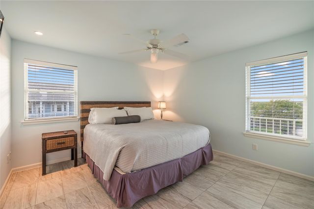 1617 Dick Bay Drive, Dickinson, TX 77539