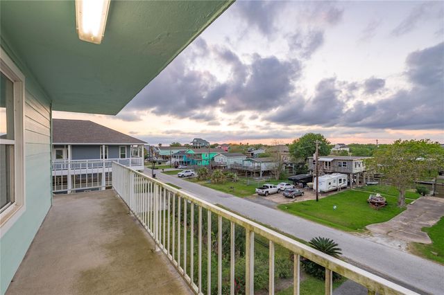 1617 Dick Bay Drive, Dickinson, TX 77539