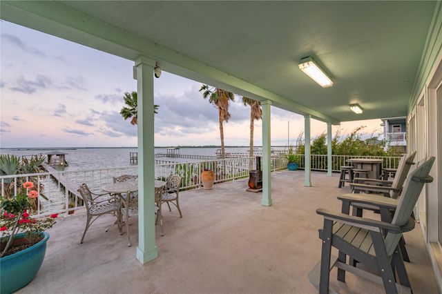 1617 Dick Bay Drive, Dickinson, TX 77539
