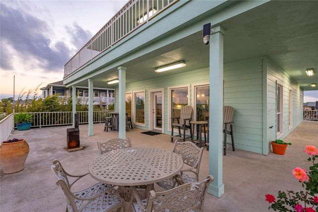 1617 Dick Bay Drive, Dickinson, TX 77539
