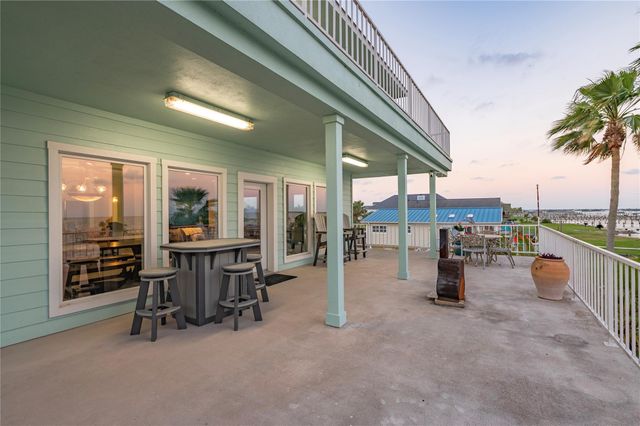 1617 Dick Bay Drive, Dickinson, TX 77539