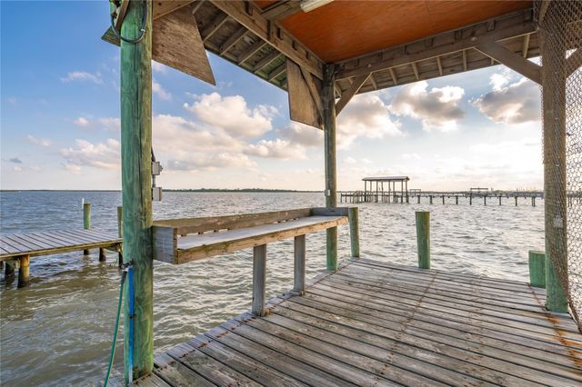 1617 Dick Bay Drive, Dickinson, TX 77539