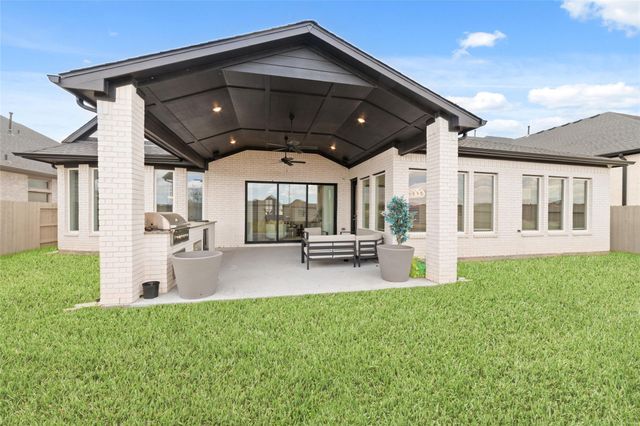 5119 Flowery Creek Rd, Manvel, TX 77578