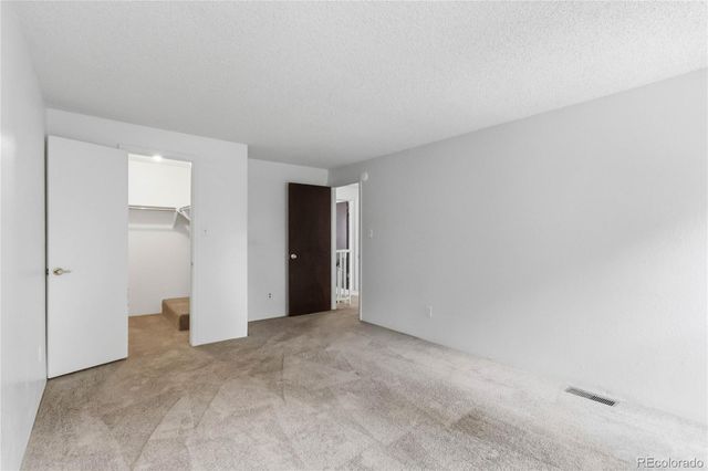 3040 S Macon Circle, Aurora, CO 80014