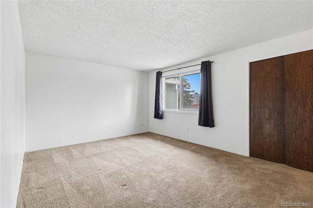 3040 S Macon Circle, Aurora, CO 80014