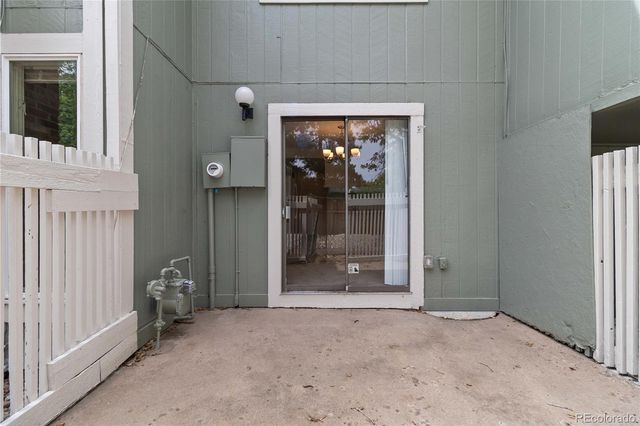 3040 S Macon Circle, Aurora, CO 80014