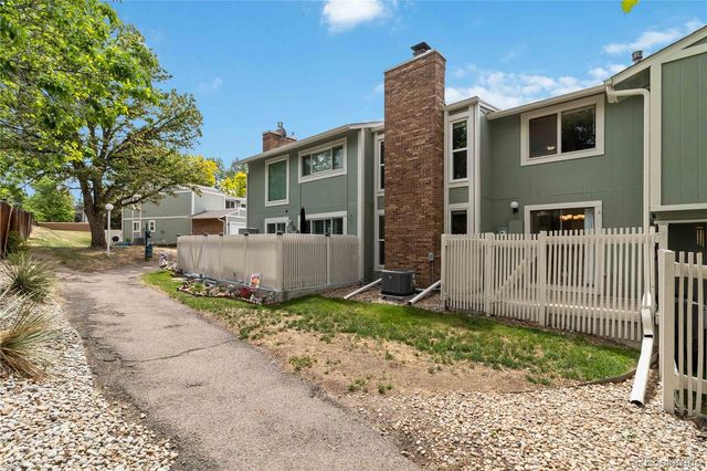 3040 S Macon Circle, Aurora, CO 80014
