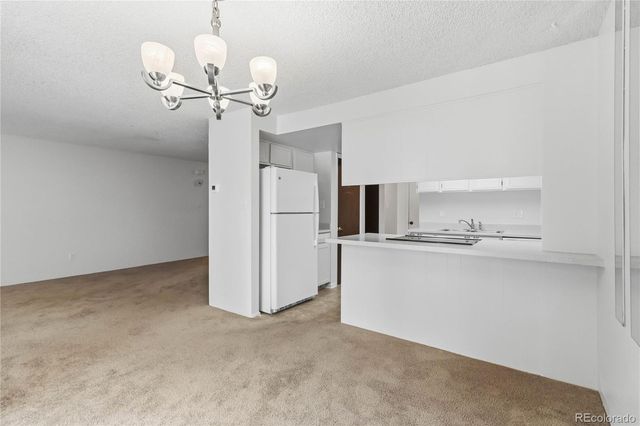 3040 S Macon Circle, Aurora, CO 80014