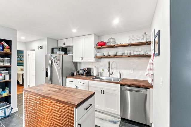 41 Rochambeau Avenue, Providence, RI 02906