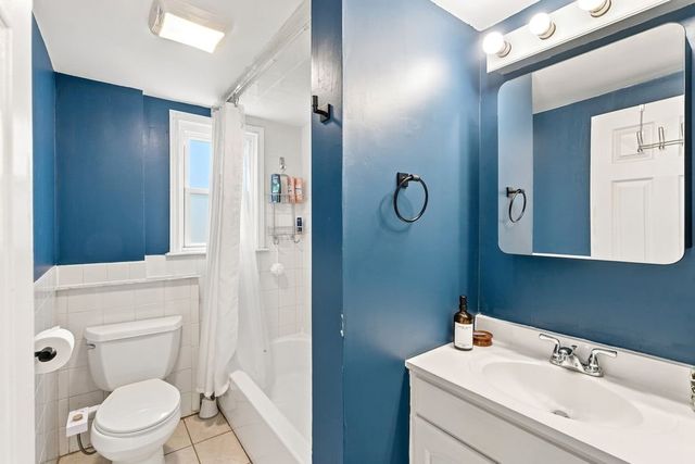 41 Rochambeau Avenue, Providence, RI 02906
