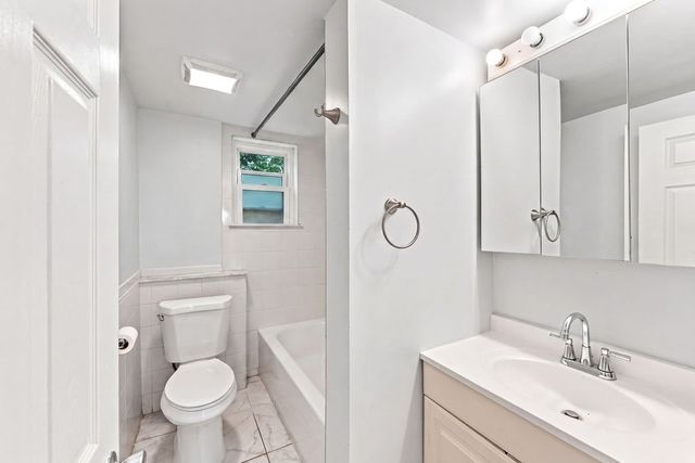 41 Rochambeau Avenue, Providence, RI 02906