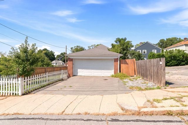 41 Rochambeau Avenue, Providence, RI 02906
