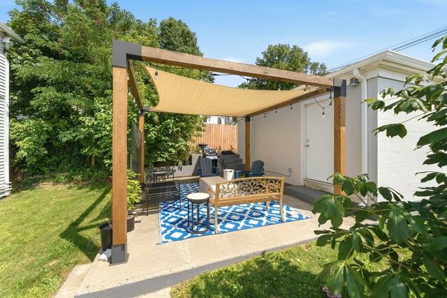 41 Rochambeau Avenue, Providence, RI 02906