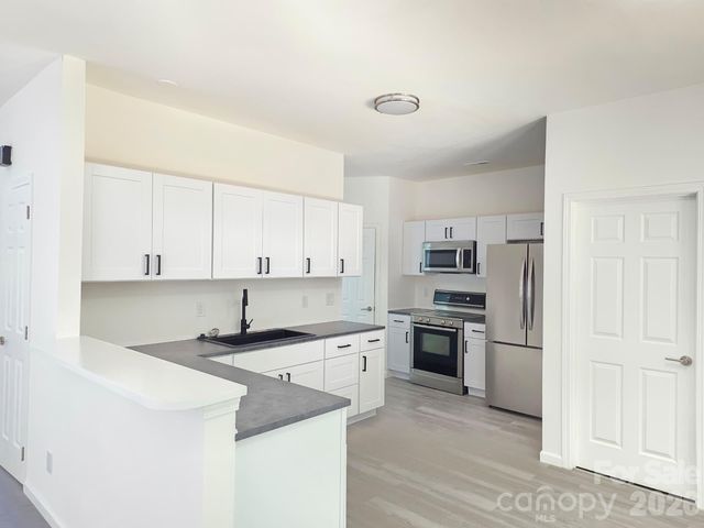 10317 Stoneykirk Lane, Charlotte, NC 28269