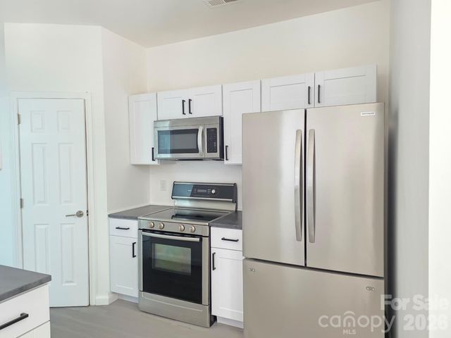 10317 Stoneykirk Lane, Charlotte, NC 28269