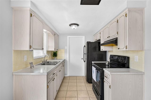 7804 HAWTHORN DRIVE, Port Richey, FL 34668
