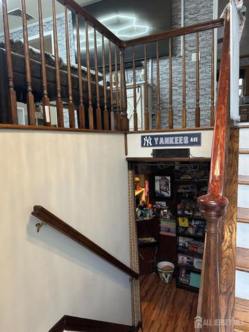 134 Benart Place, Middlesex, NJ 08846