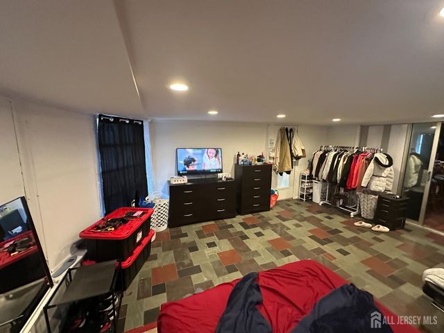 134 Benart Place, Middlesex, NJ 08846