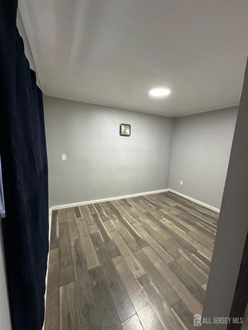 134 Benart Place, Middlesex, NJ 08846