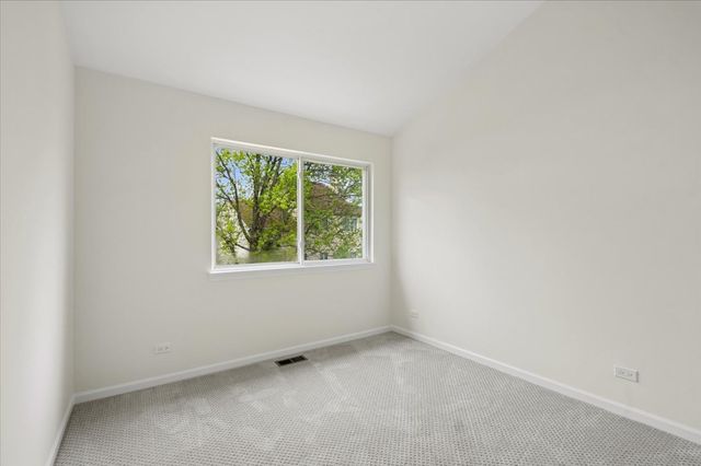 5513 Chancery Way, Lake In The Hills, IL 60156