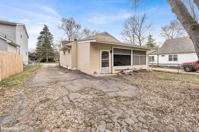 3207 Caroline Street, Auburn Hills, MI 48326