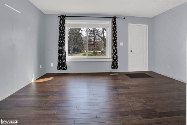 3207 Caroline Street, Auburn Hills, MI 48326